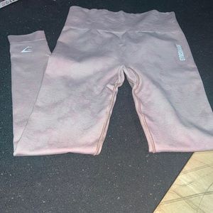 NWOT Gymshark camo leggings size small - light pink